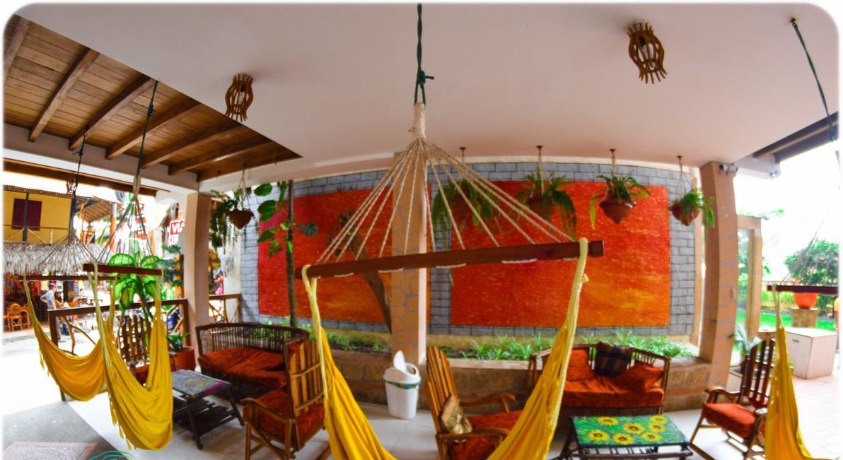 מונטניטה Hostal Pakaloro מראה חיצוני תמונה
