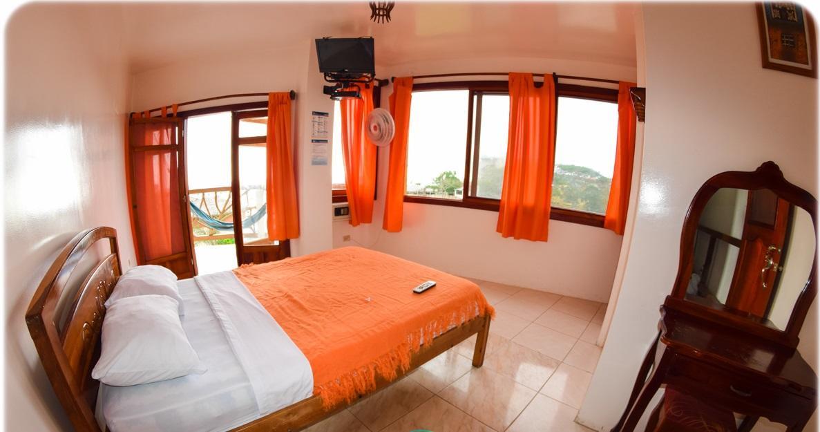 מונטניטה Hostal Pakaloro מראה חיצוני תמונה