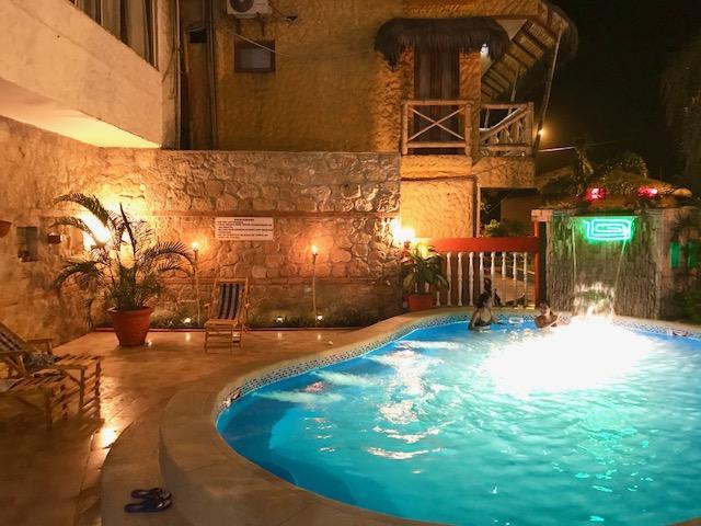 מונטניטה Hostal Pakaloro מראה חיצוני תמונה